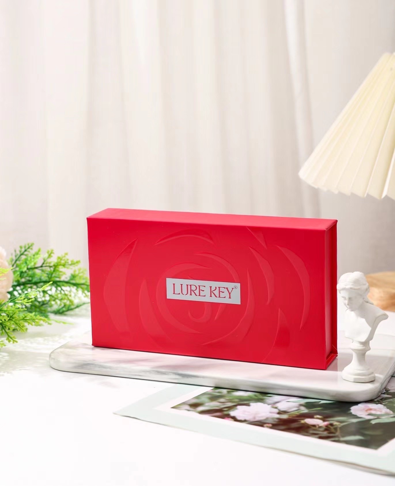 LURE KEY 粉嫩唇精華